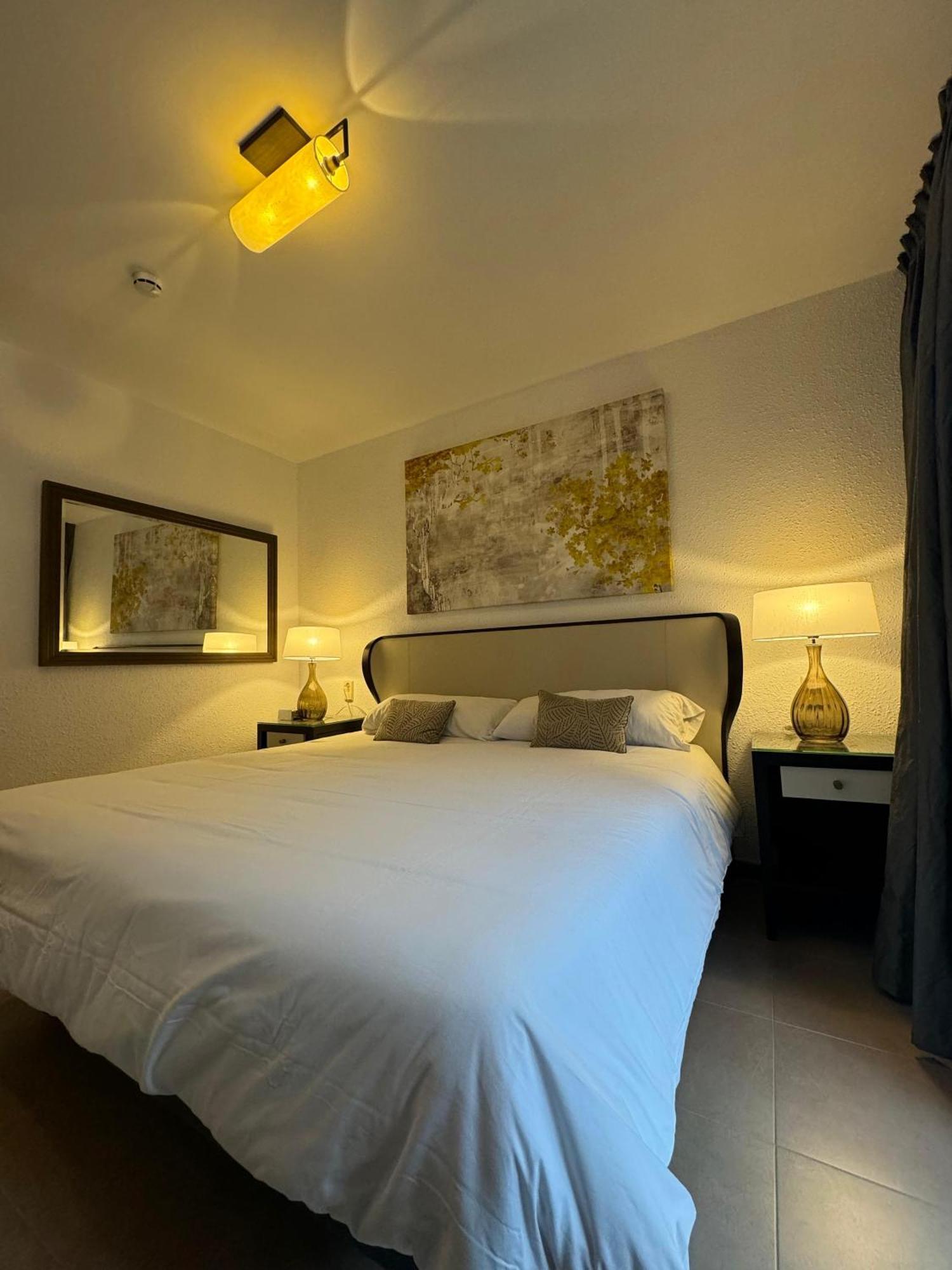 Hotel Valls Valira Os de Civís Esterno foto