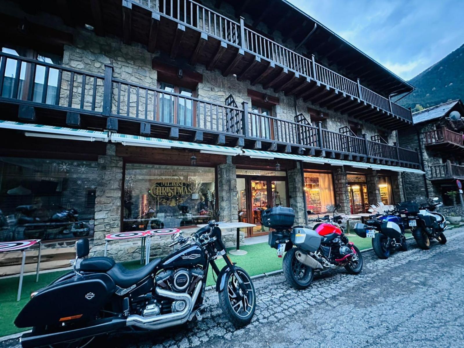 Hotel Valls Valira Os de Civís Esterno foto